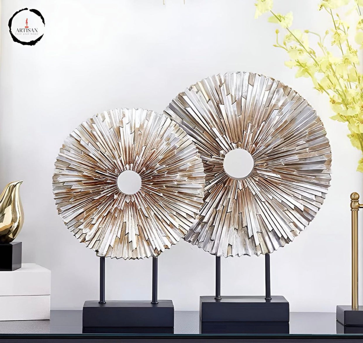 Geometric Round Shape Metal