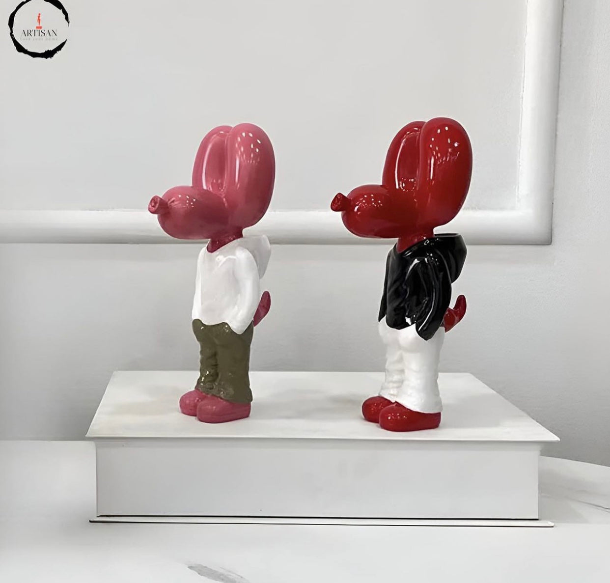 Resin Ballon Dog Status